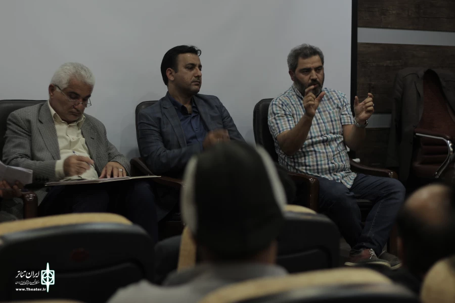 گزارش تصویری نشست با هنرمندان