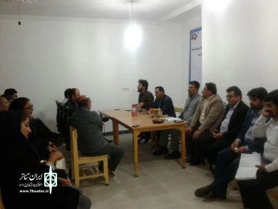 گزارش تصویری نشست  مسئولین اداره کل فرهنگ و ارشاد اسلامی استان با  مسئولین و هنرمندان نمایش شهرستان لنده