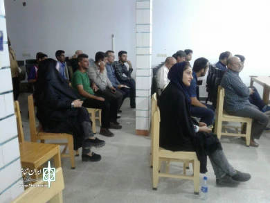 گزارش تصویری نشست  مسئولین اداره کل فرهنگ و ارشاد اسلامی استان با  مسئولین و هنرمندان نمایش شهرستان لنده