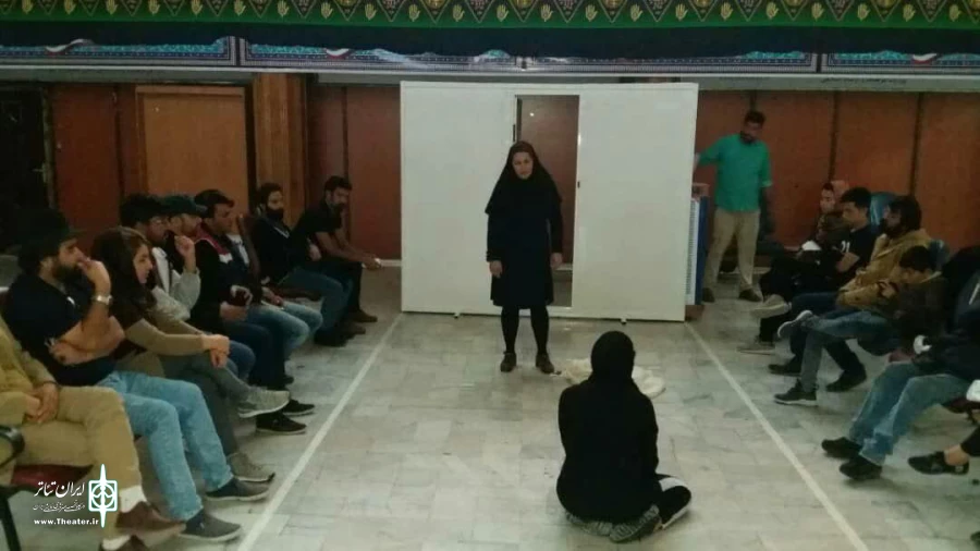 در اتاق باد می وزد