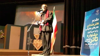دکتر قطب الدین صادقی

تئاتر باید دغدغه های مردم را با زبان هنر بیان کند