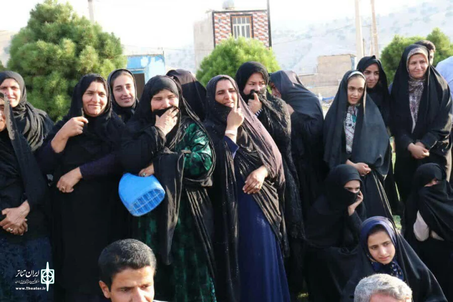 نمایش خیابانی "زَرو" در دیشموک به روی صحنه رفت 3