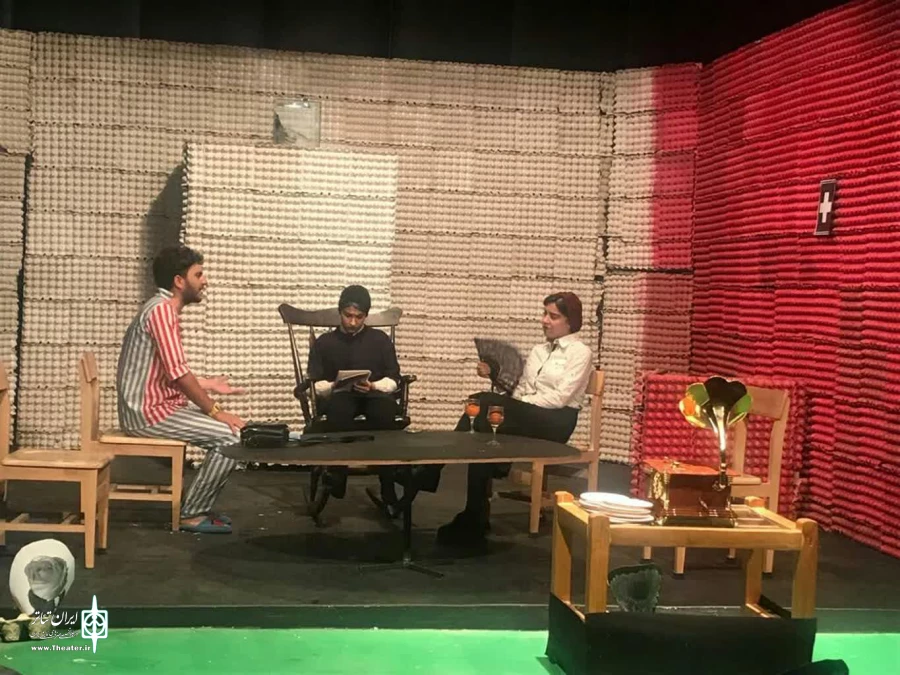 نمایش " یک ساعت آرامش" دریاسوج به روی صحنه رفت 2