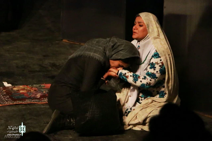 نمایش " نمایش مادر مانده " در سی سخت و یاسوج به روی صحنه رفت 2