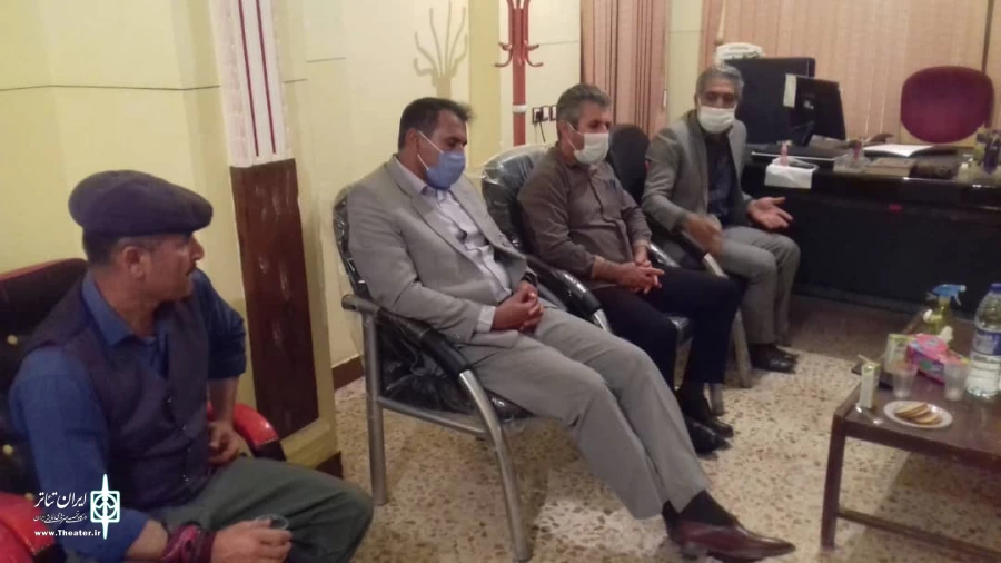 نشست هم اندیشی هنرمندان تئاتر در شهرستان چرام برگزار شد 2