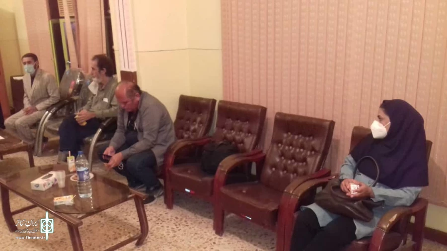 نشست هم اندیشی هنرمندان تئاتر در شهرستان چرام برگزار شد 4