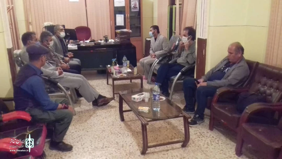 نشست هم اندیشی هنرمندان تئاتر در شهرستان چرام برگزار شد 6