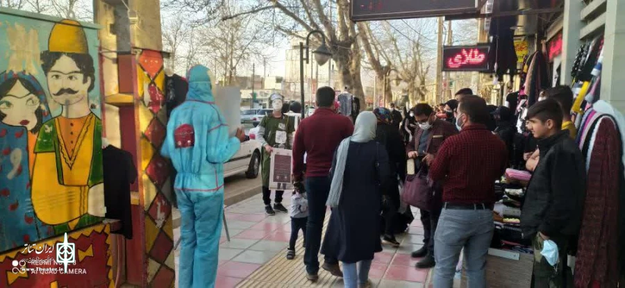 نمایش خیابانی"پانادمی یا همه گیری"با شیوه پلاکارد در یاسوج اجراشد 2