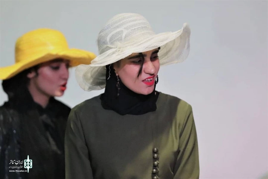 اجرای عمومی نمایش "پزشک نازنین" در گچساران 2