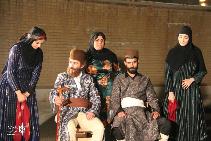 راهیابی نمایش خیابانی "خان طلا" به چهلمین جشنواره تئاتر فجر 2