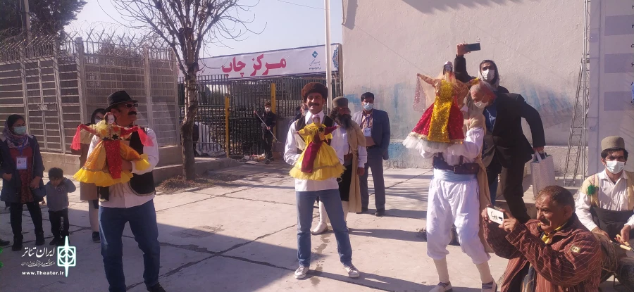 اجرای عمومی نمایش خیابانی «شباش» در نمایشگاه بین‌المللی تهران 8