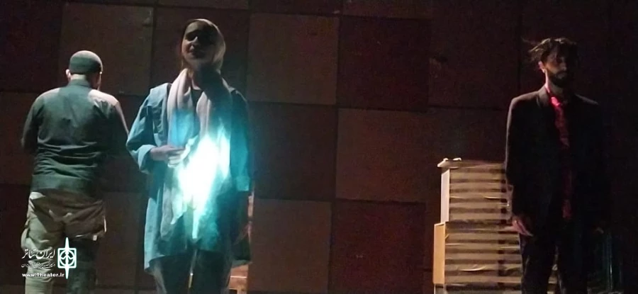 اجرای عموم نمایش "وهملت" در دهدشت به روی صحنه رفت 2