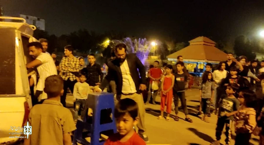 اجرای عمومی نمایش خیابانی "رهرو آنست که آهسته و پیوسته رود" در گچساران 5