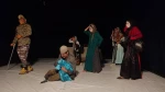 شور و هیجان تماشگران تئاتر در استقبال از نمایش 