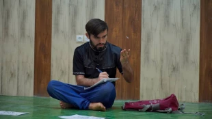 بازبینی 7 اثر نمایشی «بجه های مسجد» در لنده 7