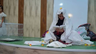 بازبینی 7 اثر نمایشی «بجه های مسجد» در لنده 10