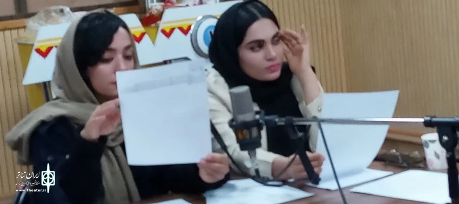 عنوان برتر نمایش رادیویی «عصری عصرگاهی عصرآباد» در دومین جشنواره مولانا 12