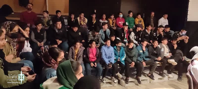 اجرای عمومی نمایش «مشق شب» در سی سخت 8