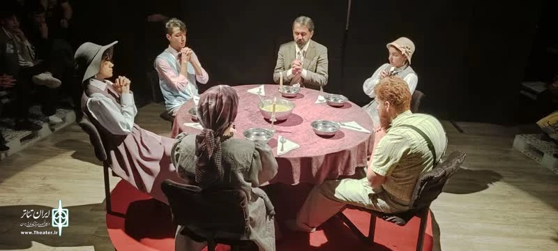 اجرای عمومی نمایش «مشق شب» در سی سخت 12