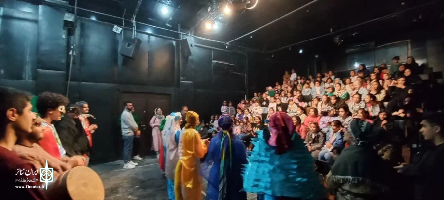 استقبال کودکان از نمایش شاد و موزیکال «جنگل مهربان» در یاسوج  9