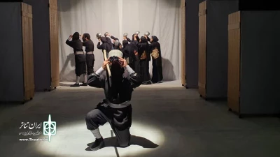 توسط گروه تئاتر سفیر

نمایش «واگویه زنی در باد» در گچساران